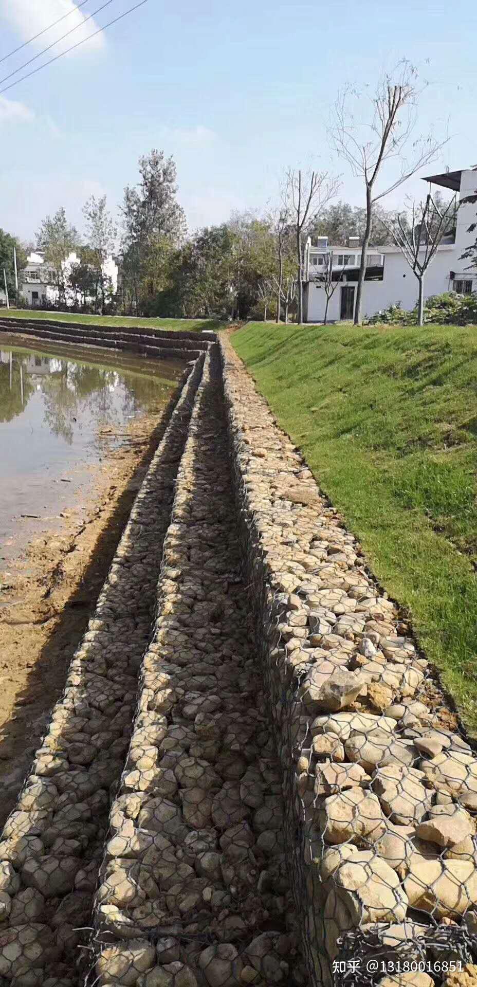 雷诺护垫结构在流速较大的河道上作护坡或挡墙工程,抗冲刷能力强