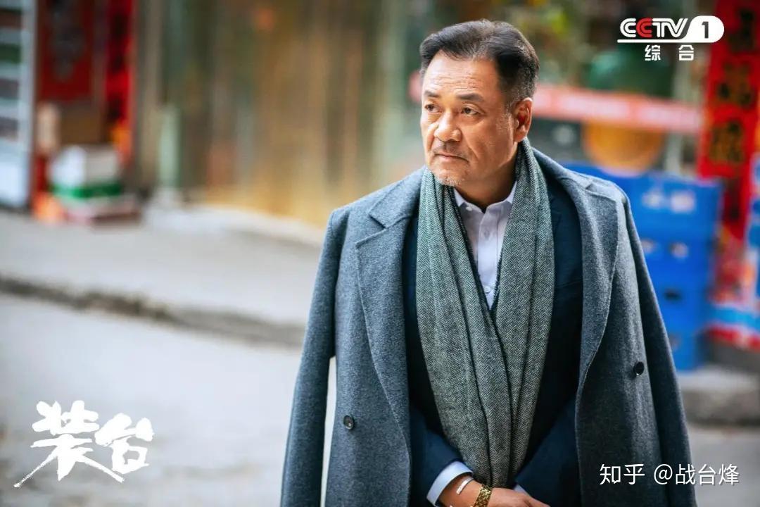 如何评价张嘉益闫妮宋丹丹秦海璐主演的电视剧装台