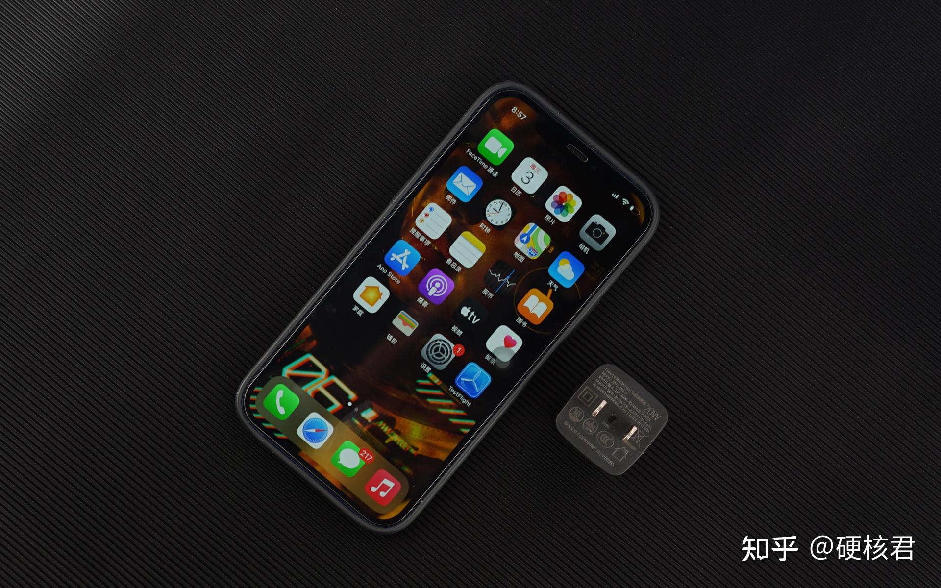 入手iphone12怎能没有快充头摩米士小方钻20w充电器开箱体验