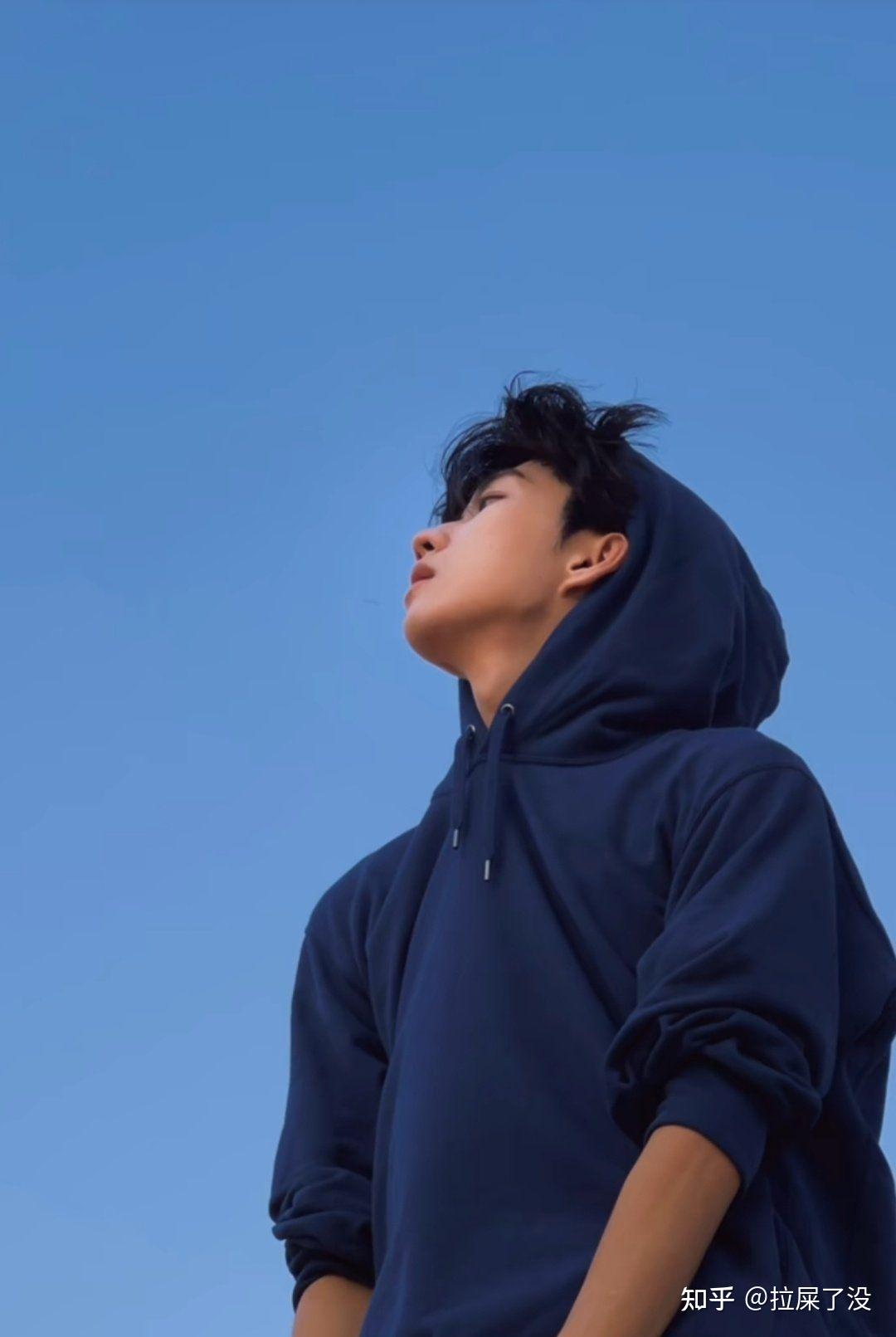 有人见过抖音帅哥长颈先生露脸吗