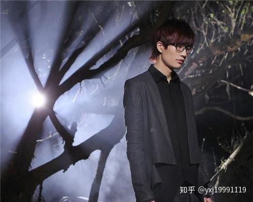 许嵩的真实音高可以达到 伴虎 里那么高吗