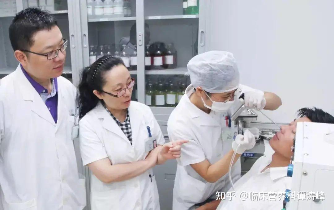 对于耳鼻喉科医生来说,"鼻内镜"可谓"第三只眼",是诊断疾病,实施手术