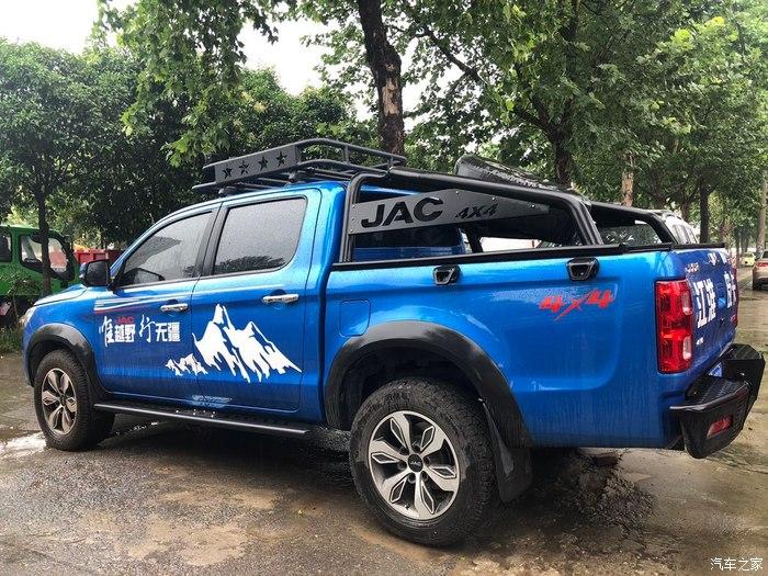 人靠衣装车靠改装江淮皮卡帅铃t8基础变装