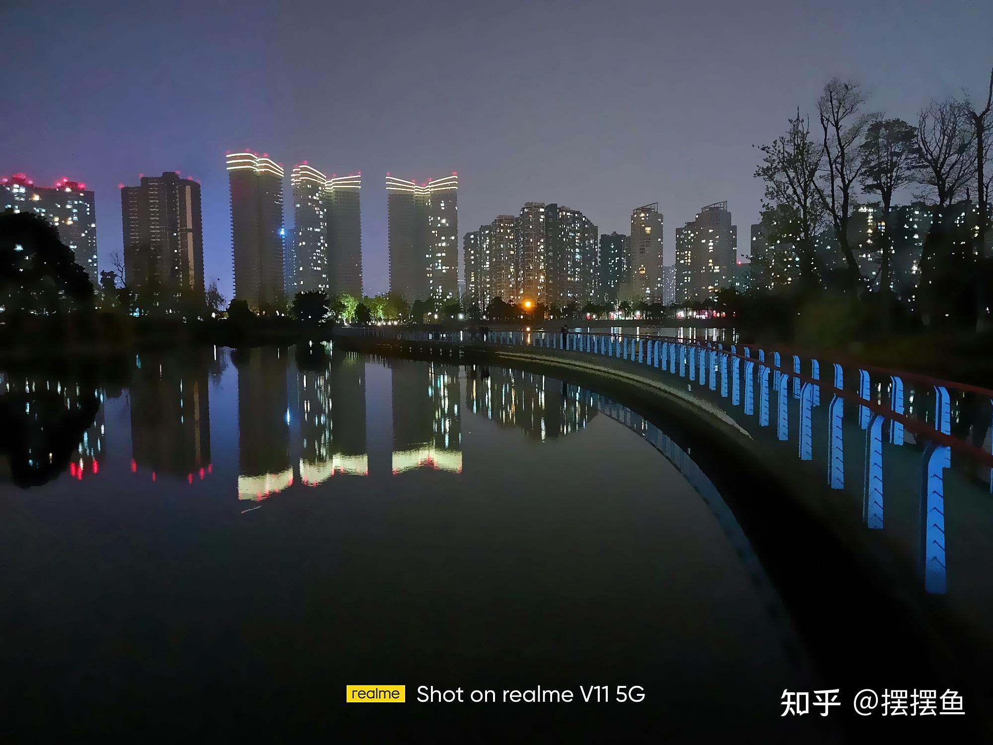 realmev11评测一亿像素拍照5000毫安电池还有5g双卡双待