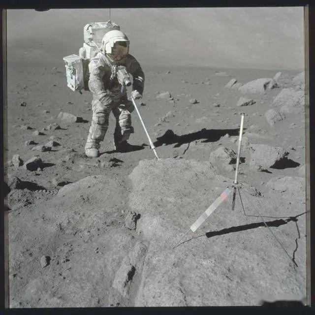 最新解密:1969年美国阿波罗登月高清老照片,人类首次踏上月球