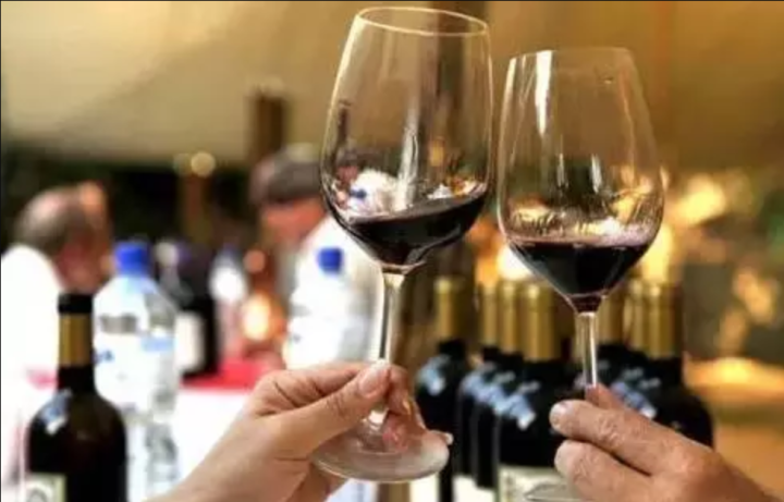 喝葡萄酒为什么要碰杯?碰杯有哪些礼仪? - 知乎