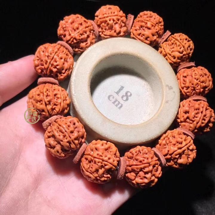 金刚菩提子手串价格多少钱？几瓣的比较好？ - 知乎
