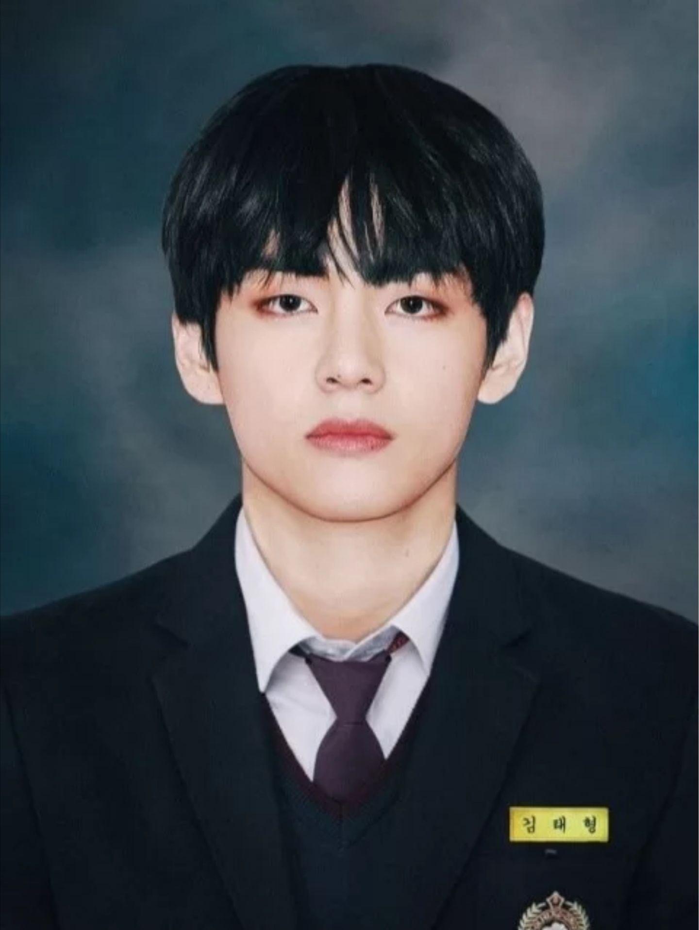 67 写回答 登录/注册 防弹少年团 田柾国 阿米 防弹全员证件照阿米