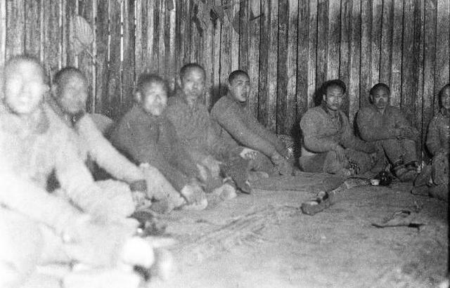 古代监狱怎么洗澡,上厕所,犯人在监狱里除了等死发呆还干嘛? - 知乎