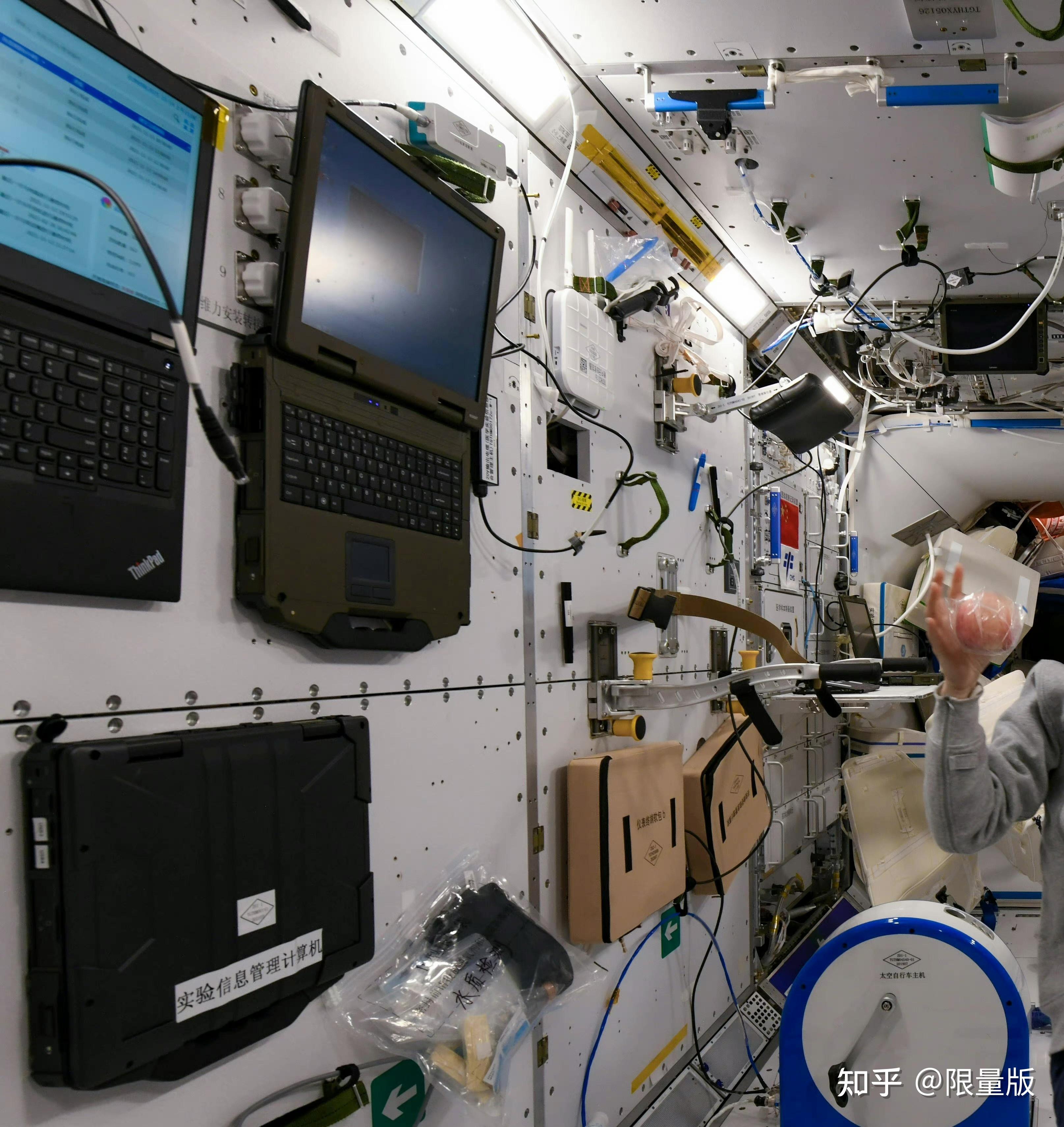 航天员王亚平在空间站发布高清大图,图片中有哪些细节值得关注?