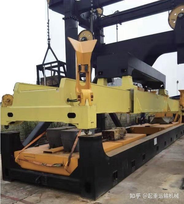 集装箱吊具旋锁疲劳试验与结构优化