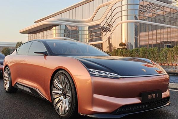 双色车身/3150mm轴距 恒大汽车恒驰1路跑官图 - 知乎