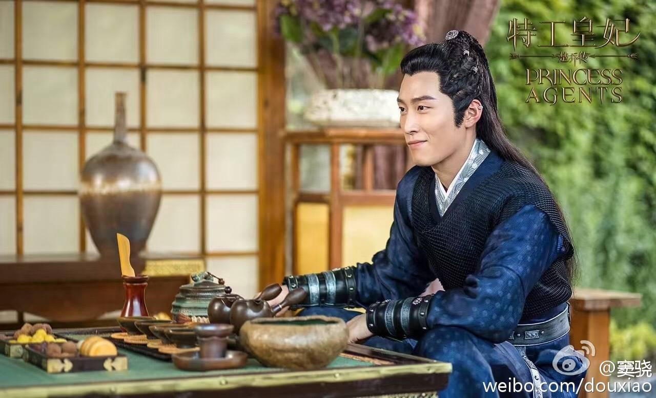 窦骁的美图或搞怪图有哪些?-窦骁帅照