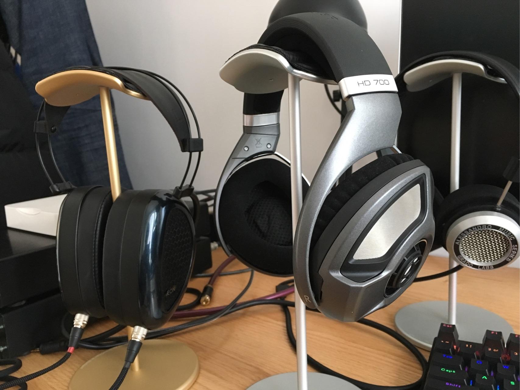 如何评价森海塞尔的次旗舰耳机hd700? - 知乎