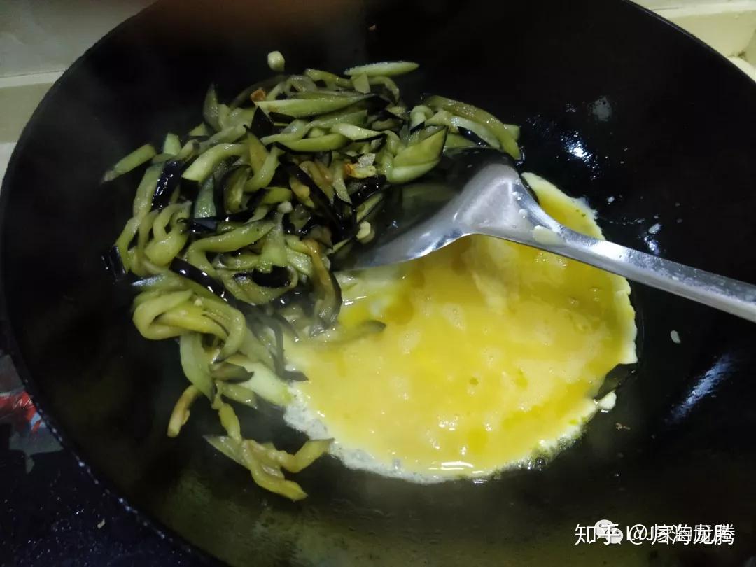 如何做好吃的小鱼干 v2-359fd0e75e08d2291240a7ebf547c7f4_r.jpg