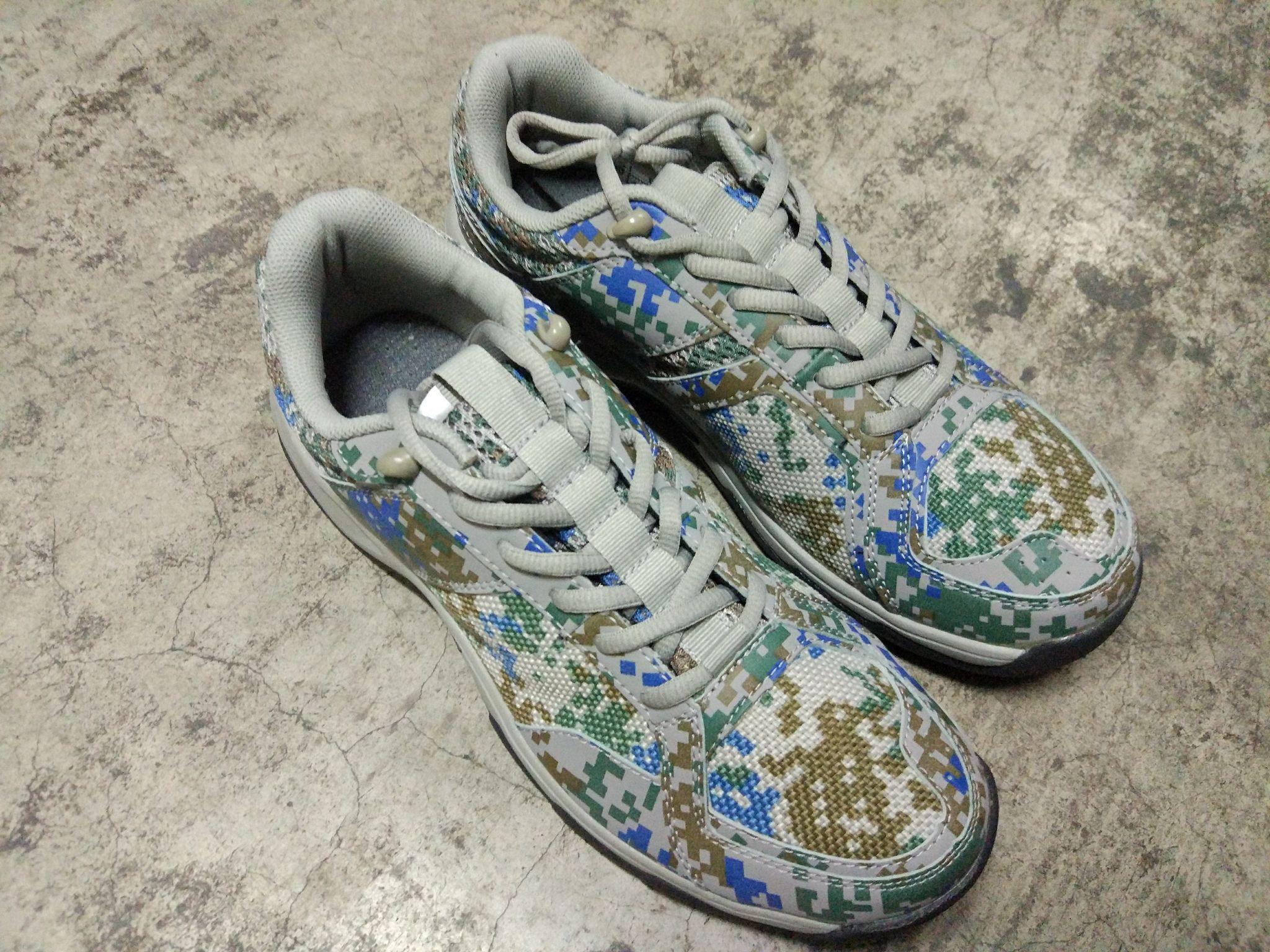 想知道现在中国军队的鞋子是怎么样的