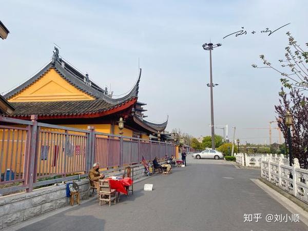 上海静安区有一座著名的静安寺 而宝山区有一座宝山寺却鲜为人知 知乎