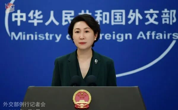 外交部回应「伊朗是否向中国寻求安全保障」，表示中方支持一切有利于和平的努力，释放哪些信号？