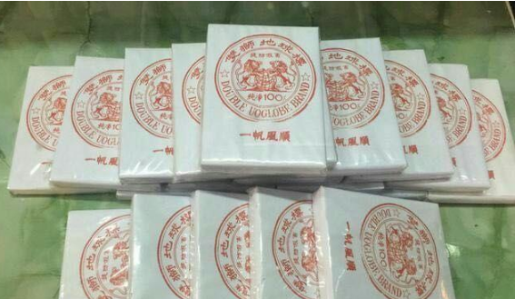 他们的毒品都是来自金三角,主要是来自坤沙的高纯双狮踏地球的4号