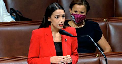 如何评价美国国会议员aoc被另一名议员ted yoho辱骂,回应并拒绝对方的