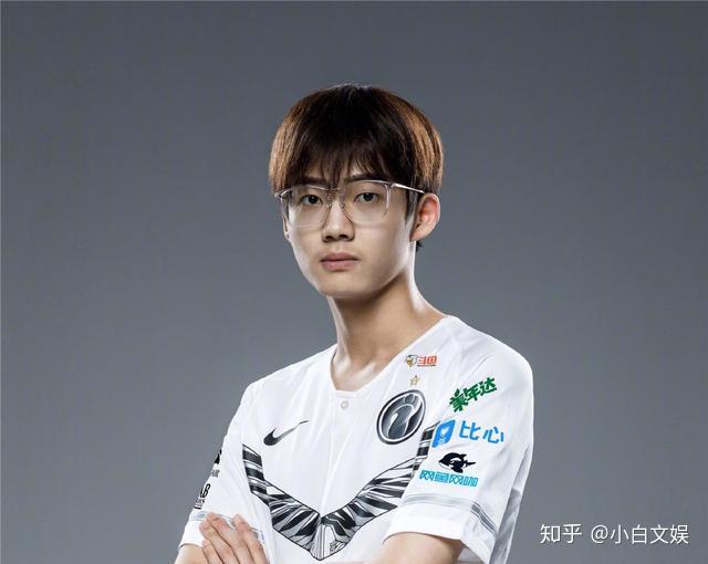 ig揭幕战首发名单公布宁成为替补乐言打野稳定性大提升