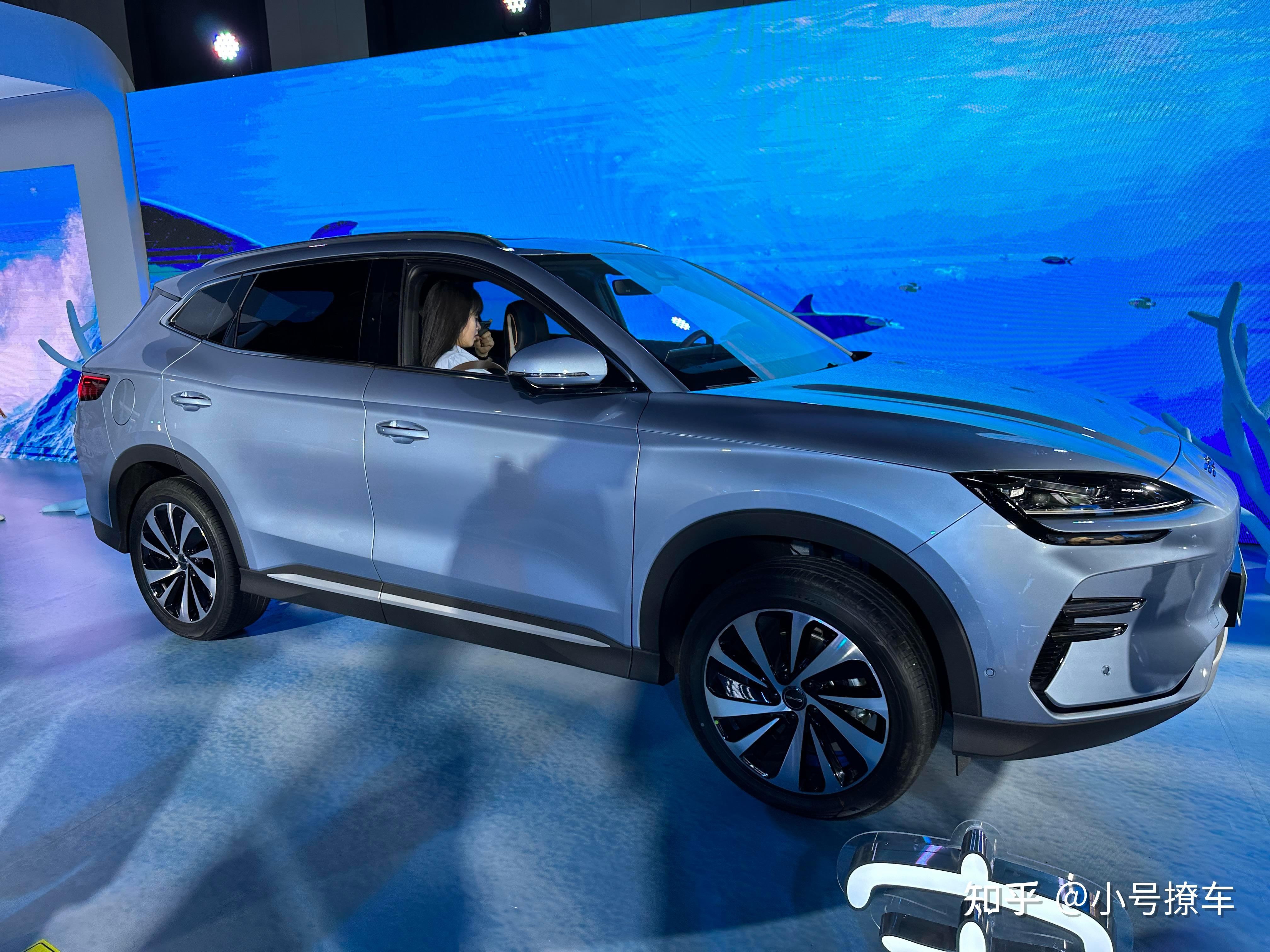 1698万元起比亚迪宋plusev冠军版上市外形更时尚续航升级