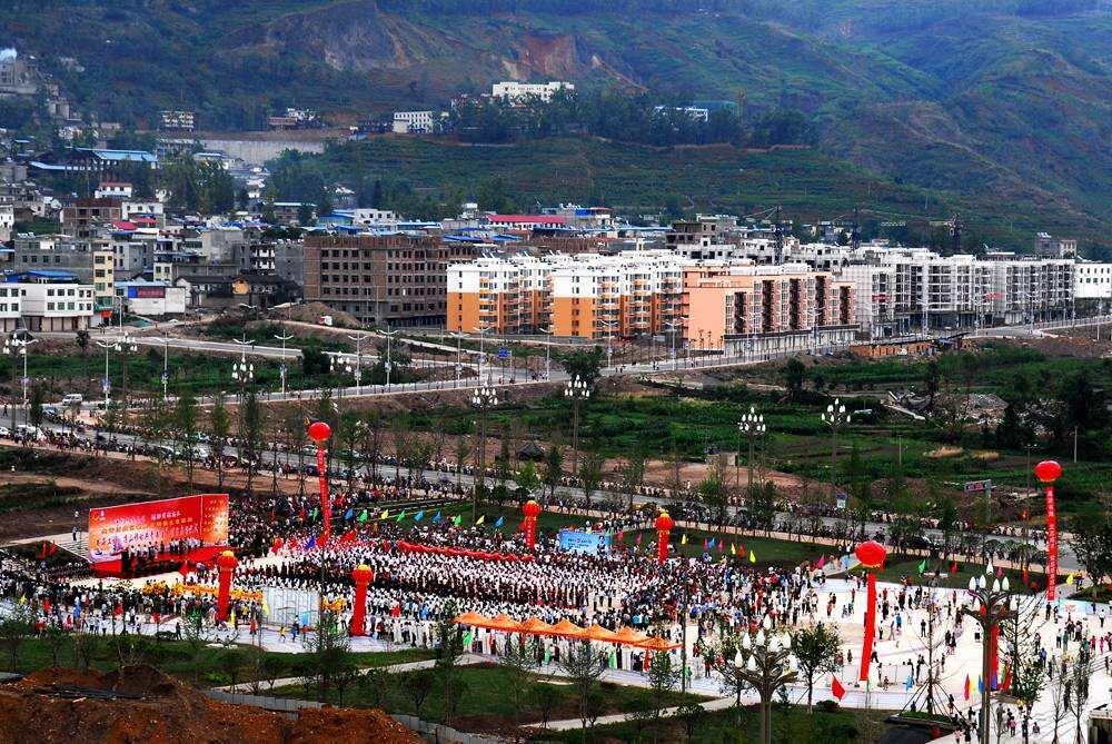 自驾游来到宁南老街古朴新城现代葫芦口镇离云南巧家仅9公里