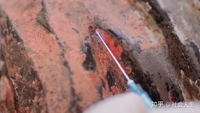 矿物颜料,它还有一种最特殊的颜色---中国紫,其中的主要成分硅酸铜钡