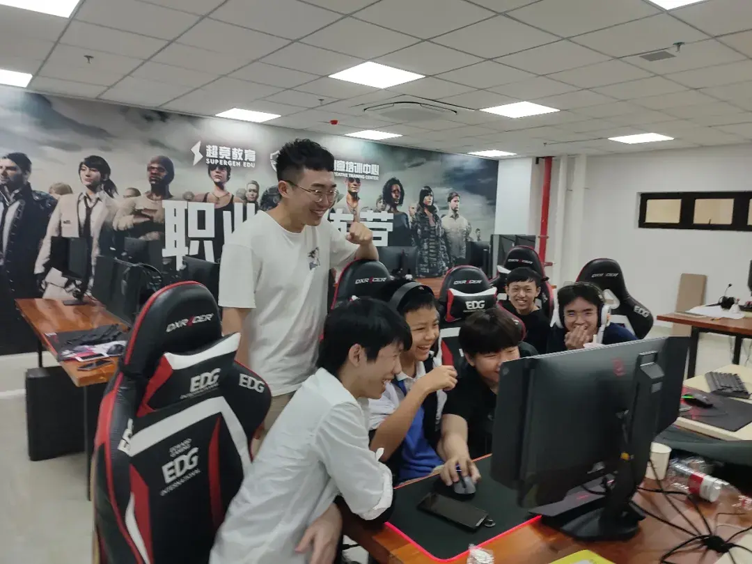 超竞电竞创意培训中心深圳校区五一体验营圆满结营