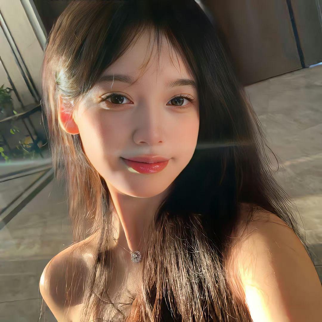 有没有好看的性感女生露脸头像?