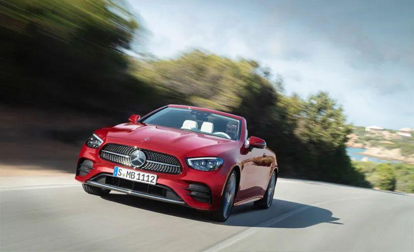 5月27日,梅赛德斯-奔驰通过线上平台,全球发布了新一代梅赛德斯-奔驰e