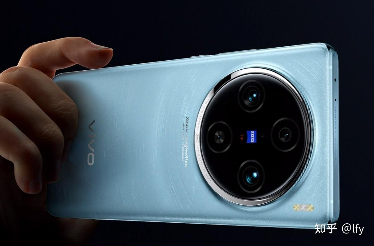 除了圆形还有方形手机的镜头形状还没有可能发展成别的图形