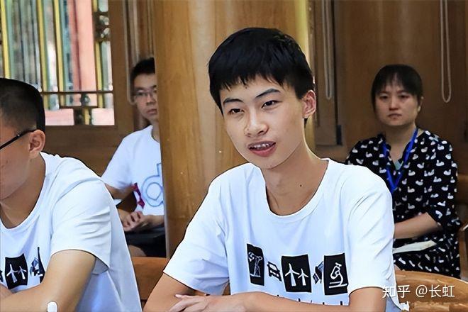 如何看待感动中国 2024 年度人物庞众望在清华大学新生开学的演讲? - 知乎