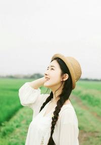 草地拍照攻略,这样拍草地照片,美美的