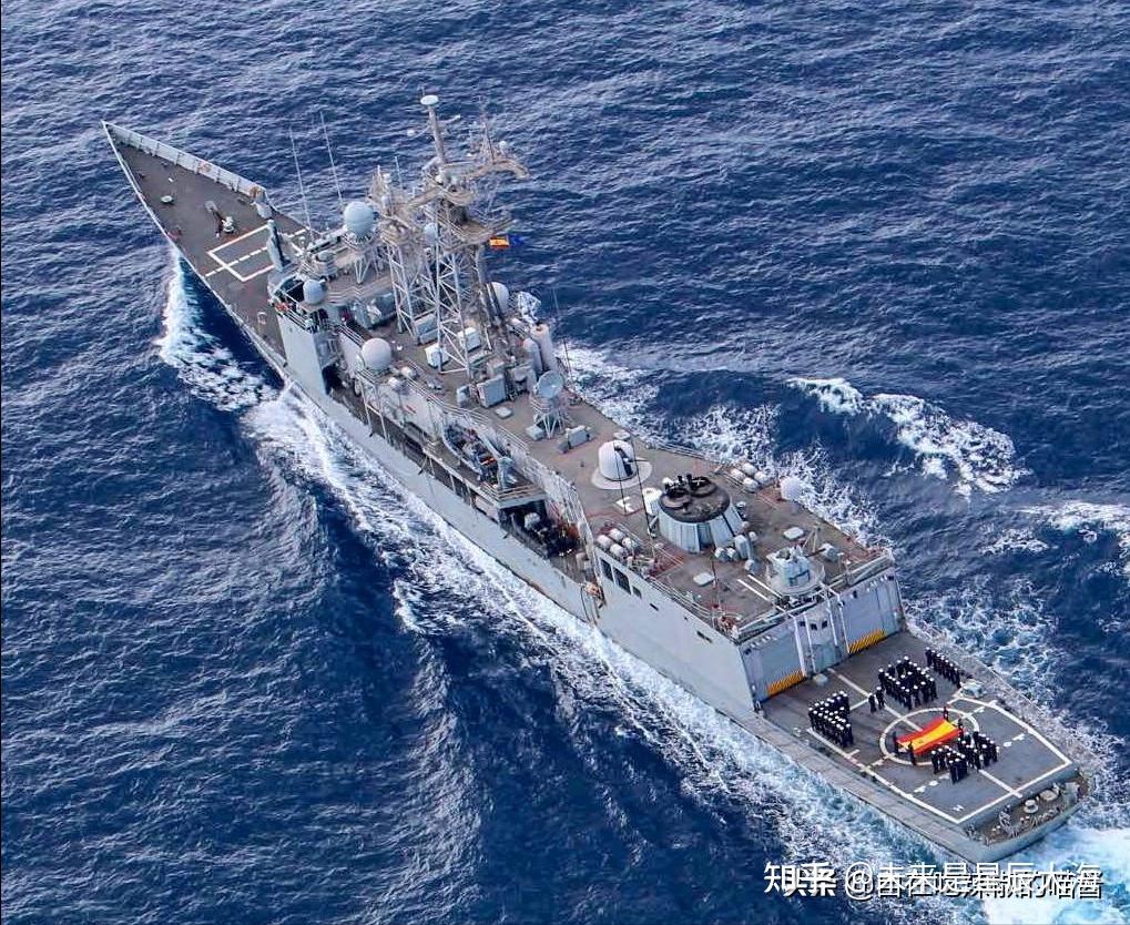 大体上来说,西班牙的"圣玛丽亚"级护卫舰在战技术性能上和美国的"佩里
