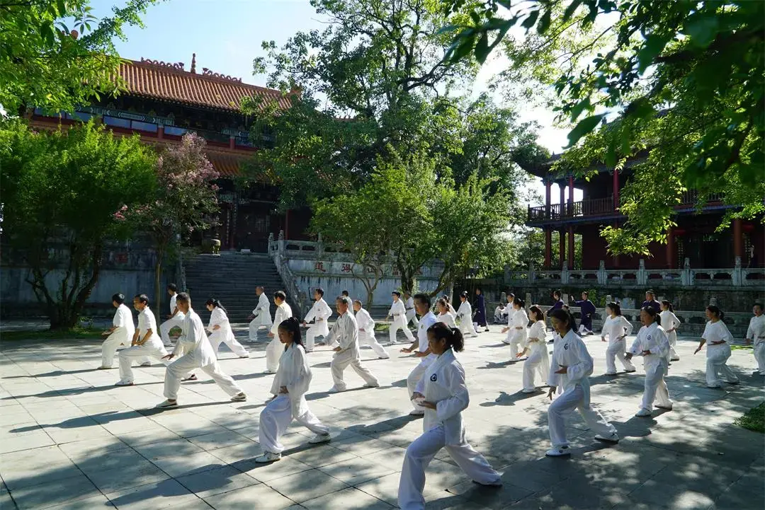 福蕴福泉康养之城三丰文化惠民生暨2021年福泉夏秋公益太极教学回顾