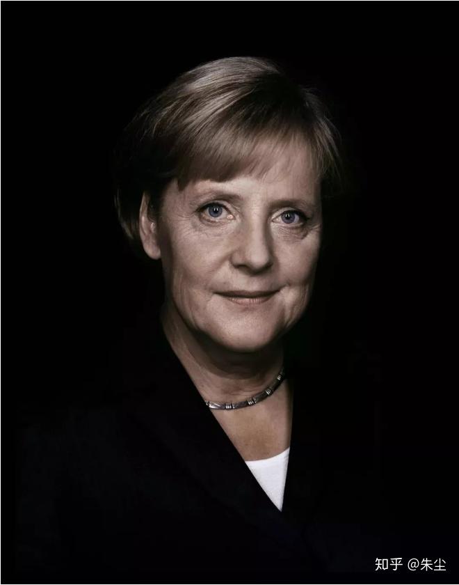 angela merkel, 2009c-print, framedphoto: the artist and k00nig
