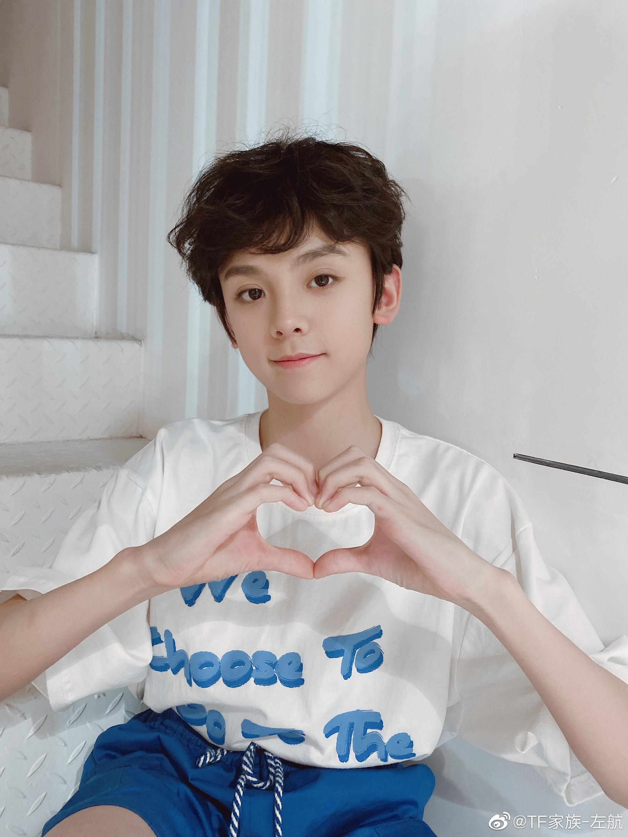 时代峰峻的艺人有多好看? - 知乎