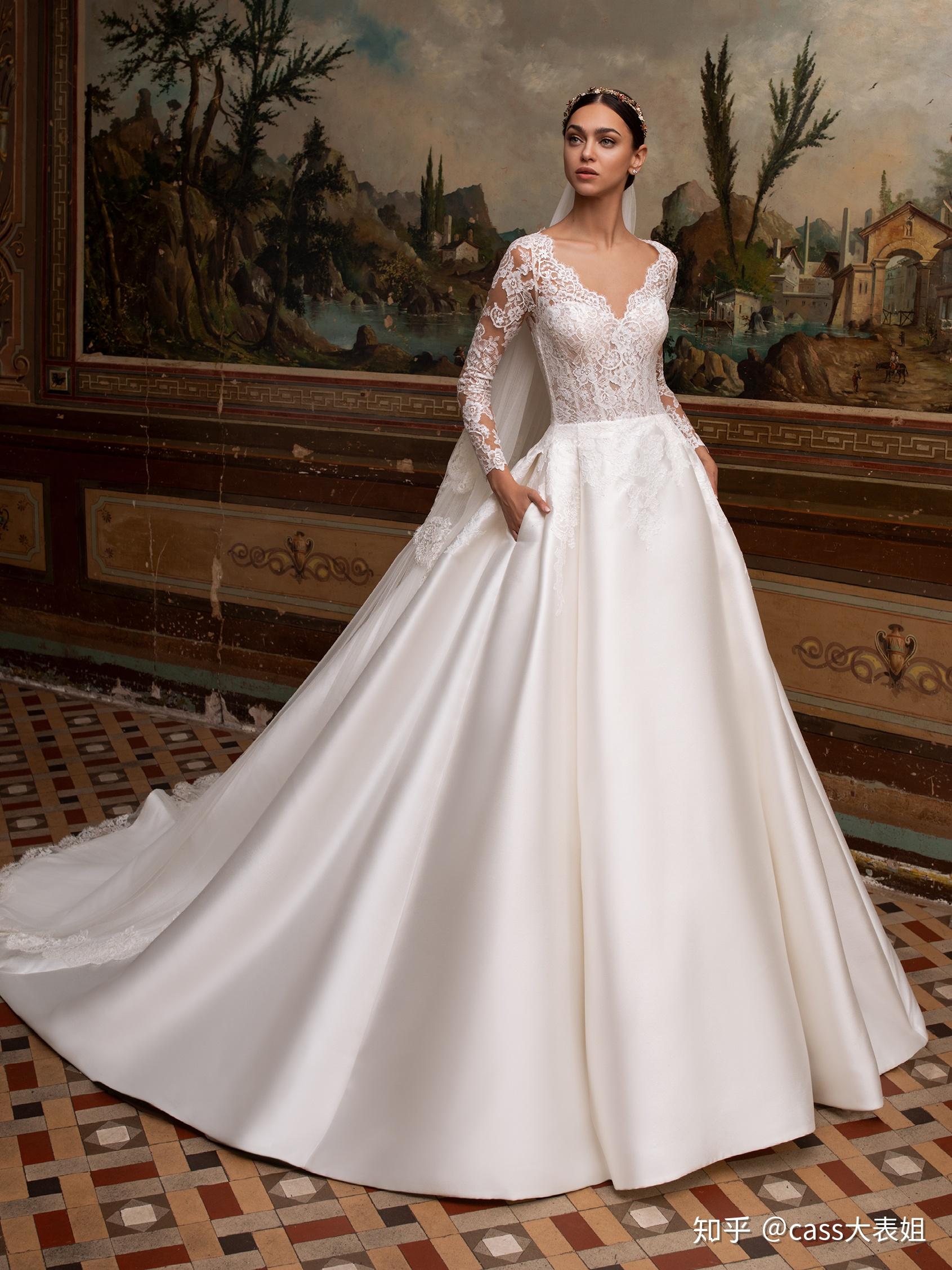 胳臂粗壮的女生建议什么款式的婚纱呢