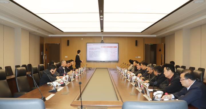 阿克苏地委副书记,行署专员阿迪力·艾力一行莅临江苏未来网络集团