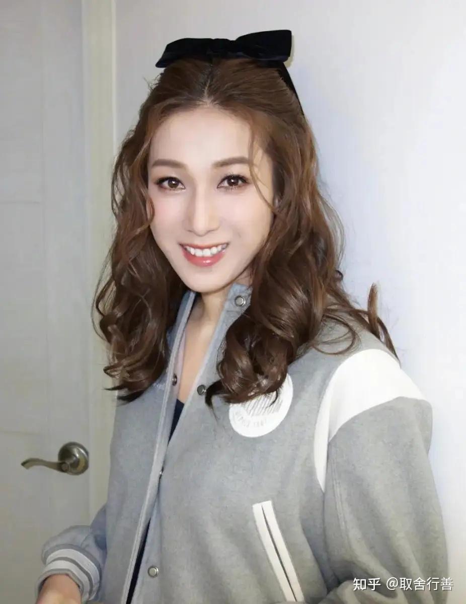 如何评价女演员钟嘉欣? - 知乎