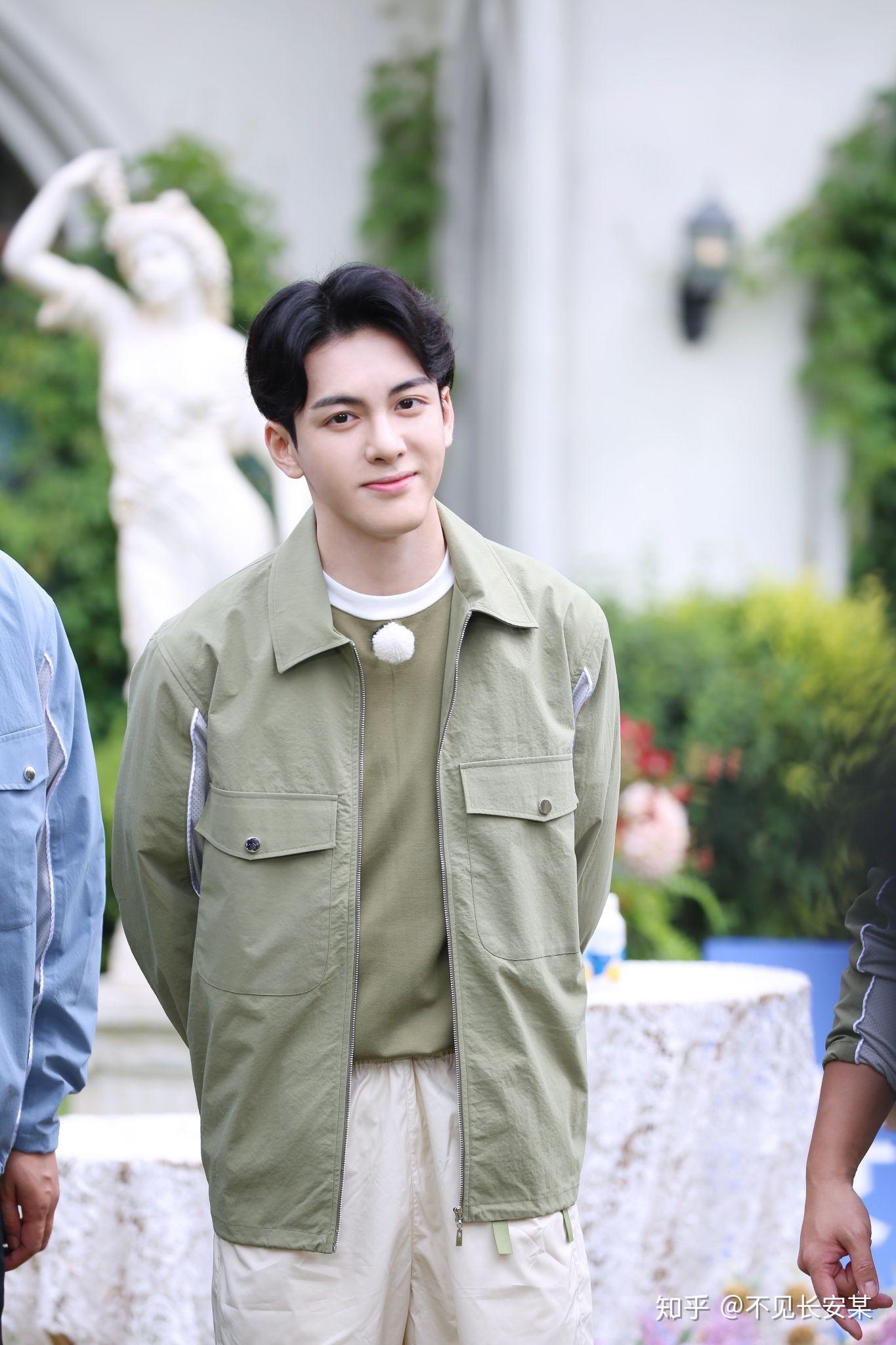 小鲜肉曾舜晞一直被说整容你们怎么看? - 知乎