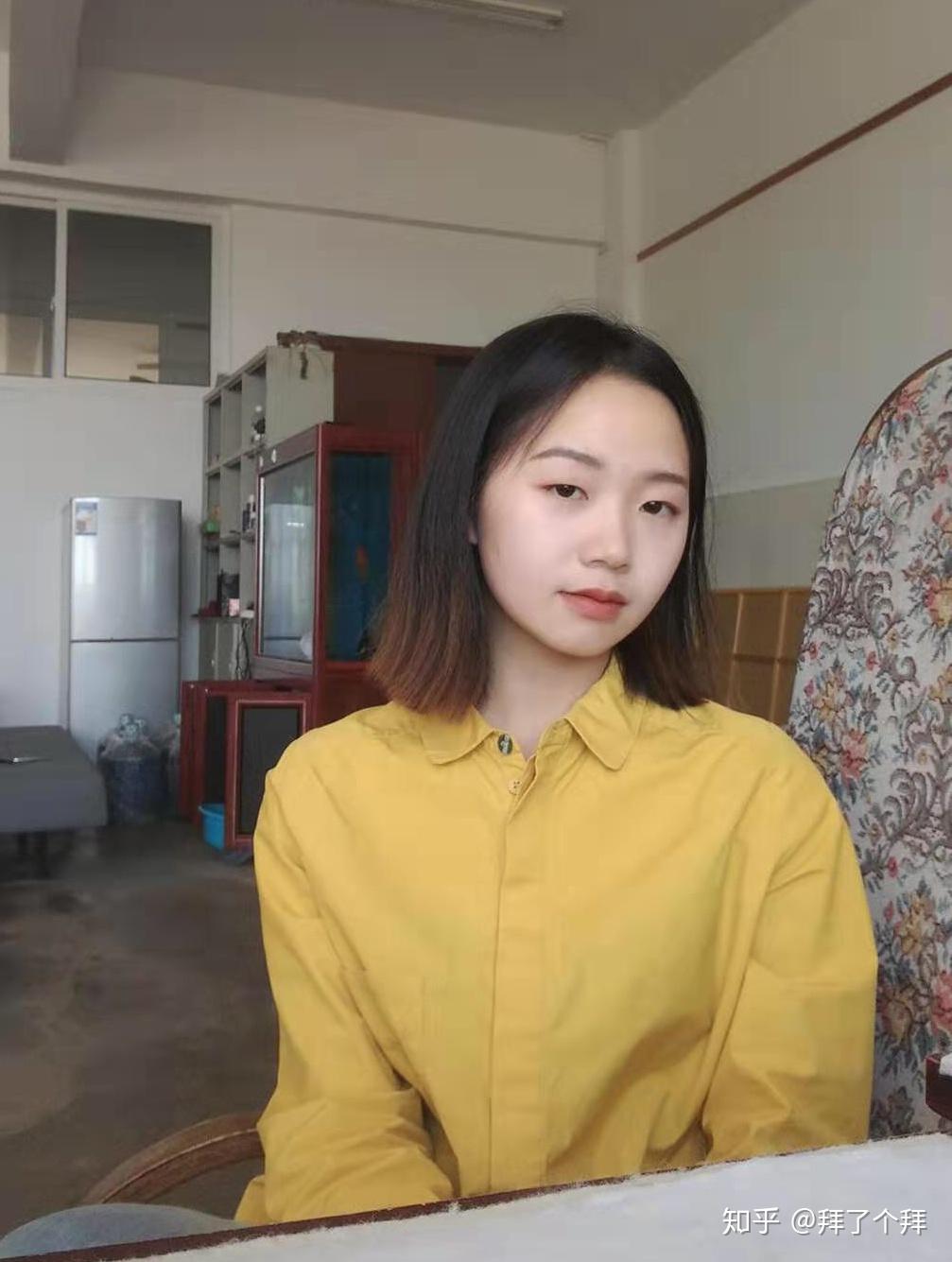 有没有那种单眼皮小眼睛塌鼻梁厚嘴唇但还挺好看的女生