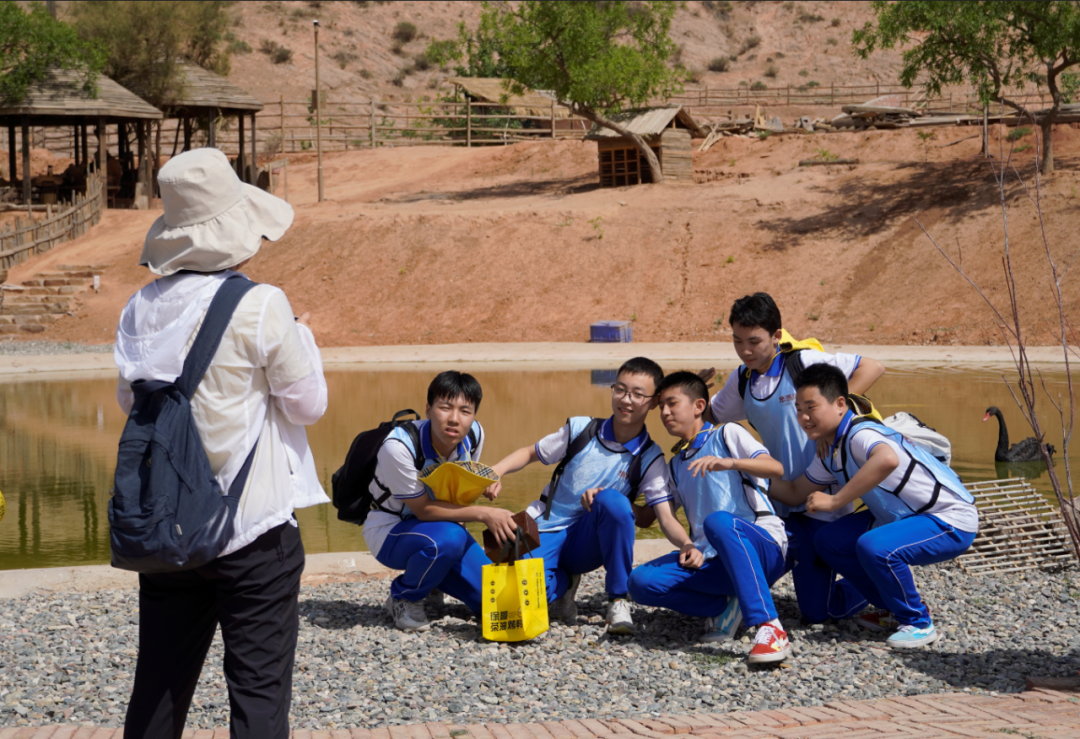 甘肃研学旅行精品课程兰州水墨丹霞景区研学