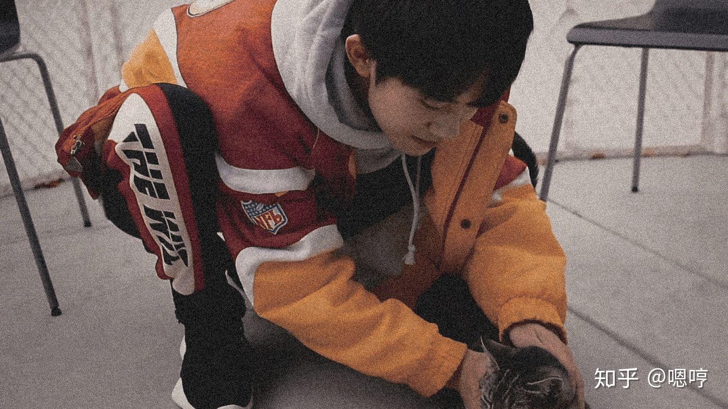 有没有易烊千玺笑起来的壁纸