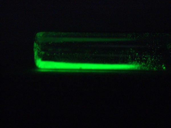 吃镭是一种怎样的体验骨头可以发光千年