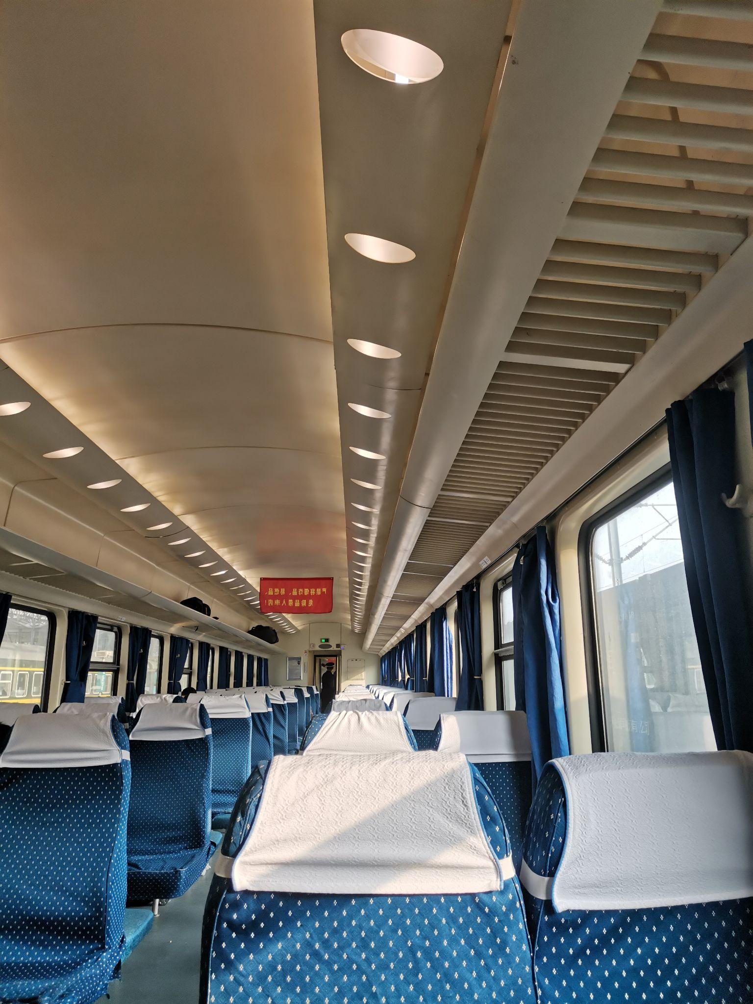 春运坐火车长途硬座都有哪些黑魔法