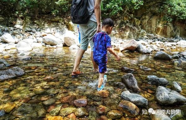 蝴蝶谷溯溪山涧觅清凉