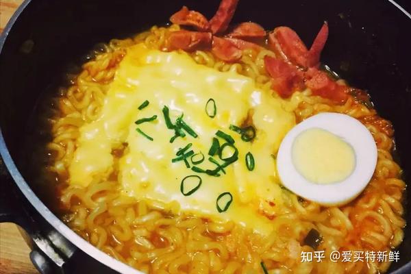 泡面这样煮，吃出殿堂级的美味？隔壁小孩都馋哭了，妈妈也说棒！ - 知乎
