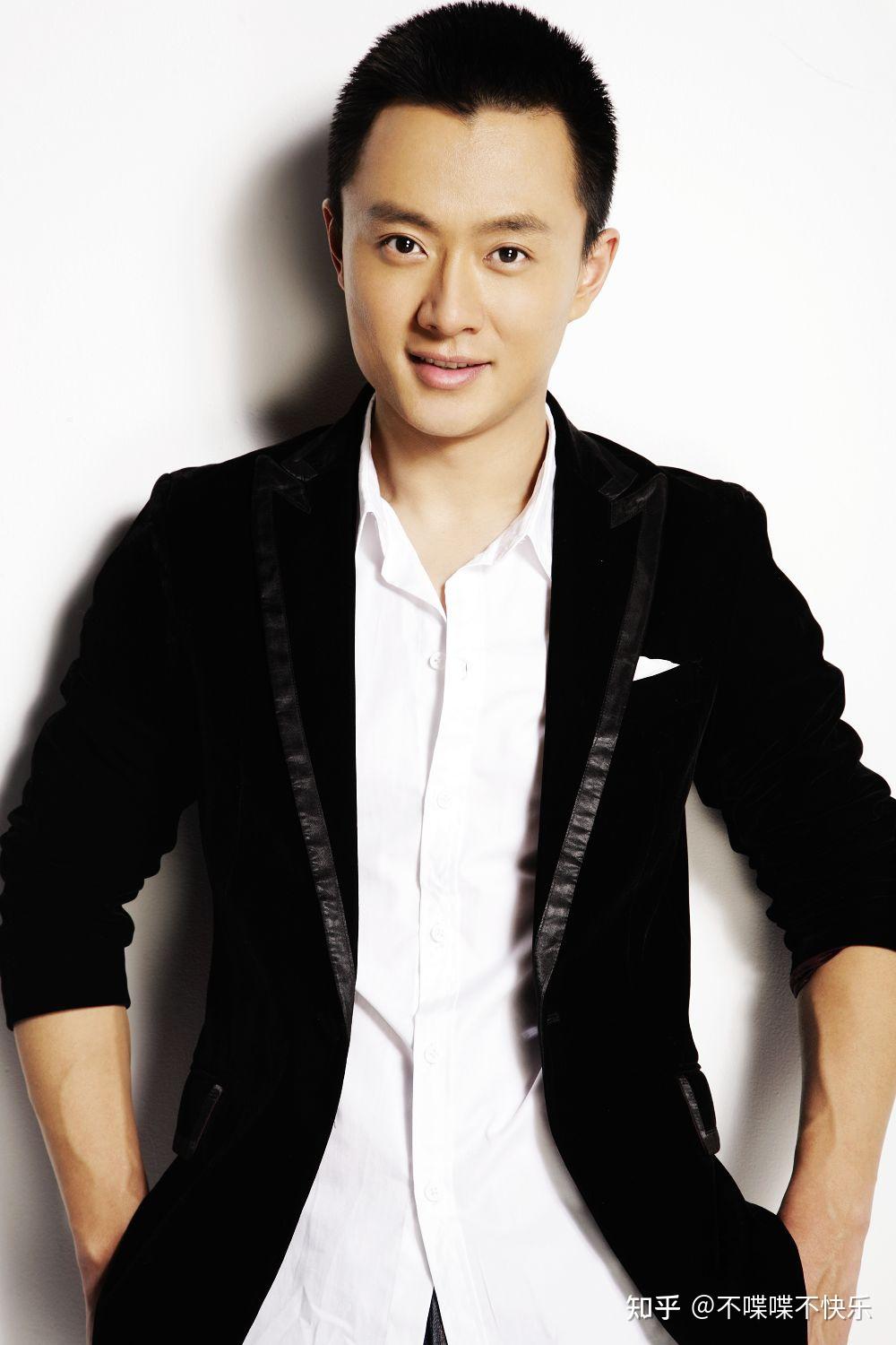 特战荣耀挖宝:这个变态狂特勤连长,居然是古装美男子吴健?